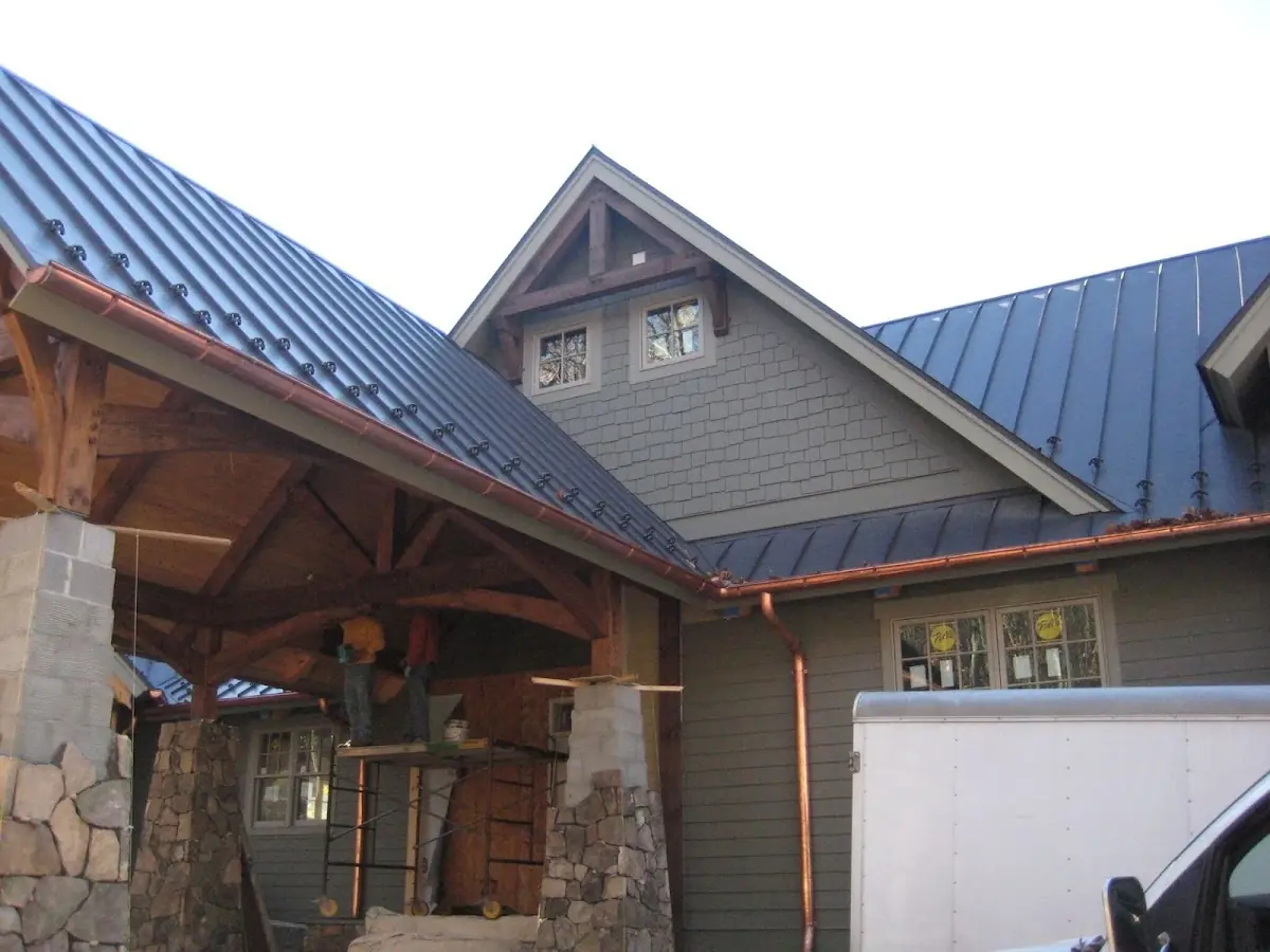 Craftsman Roofing team delivering quality roofing work in Caines Creek